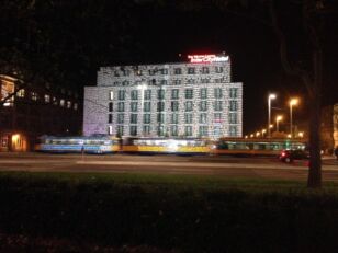 Probe zum Lichtfest Leipzig am InterCity Hotel. Foto: Jürgen Meier