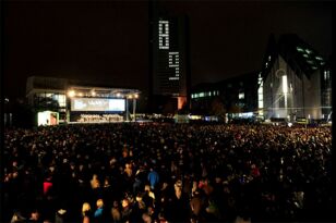 Lichtfest Leipzig 2015 - Blick auf den Augustusplatz. Quelle: Westend-PR/Dieter Grundmann