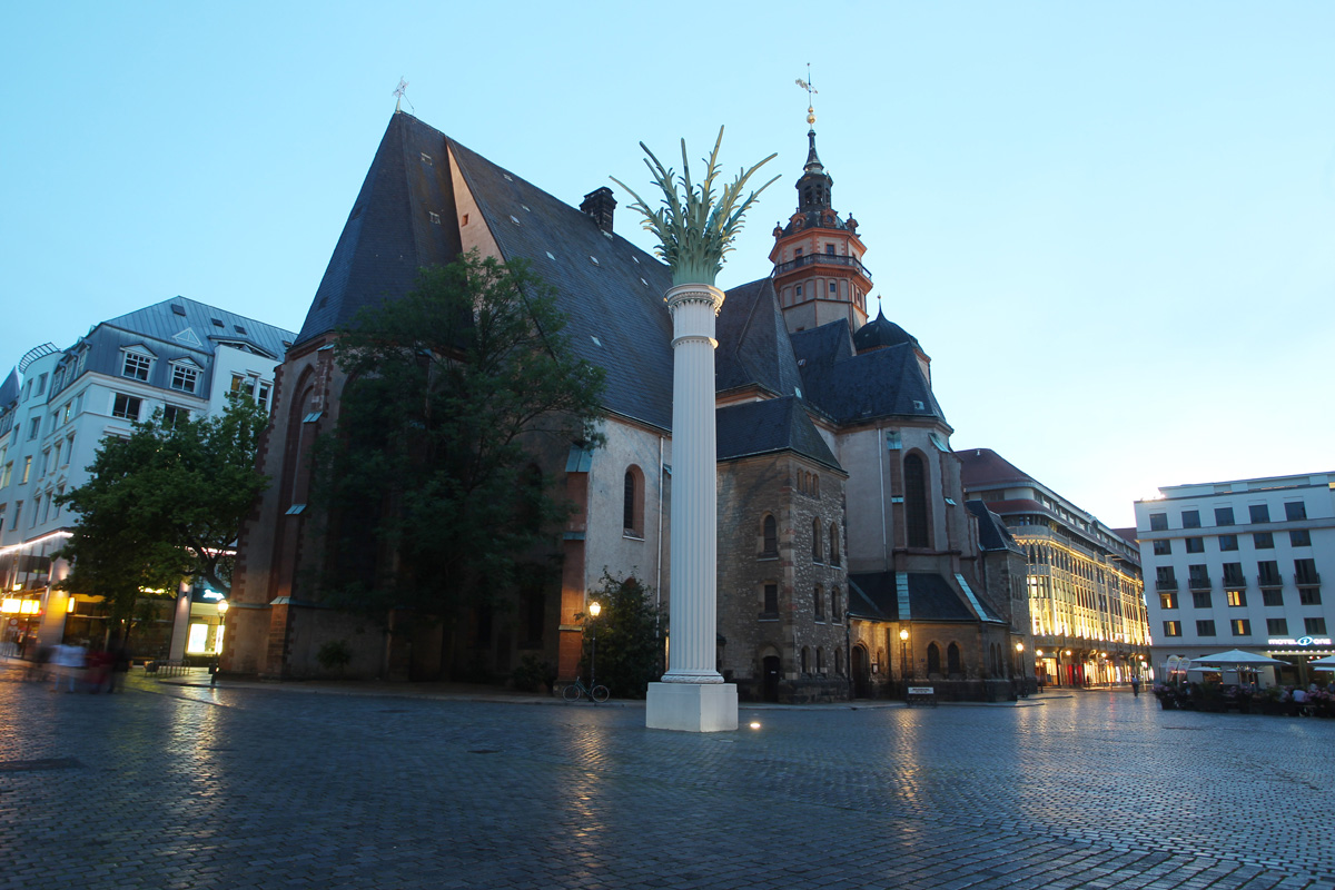 Blick auf den Nikolaikirchhof