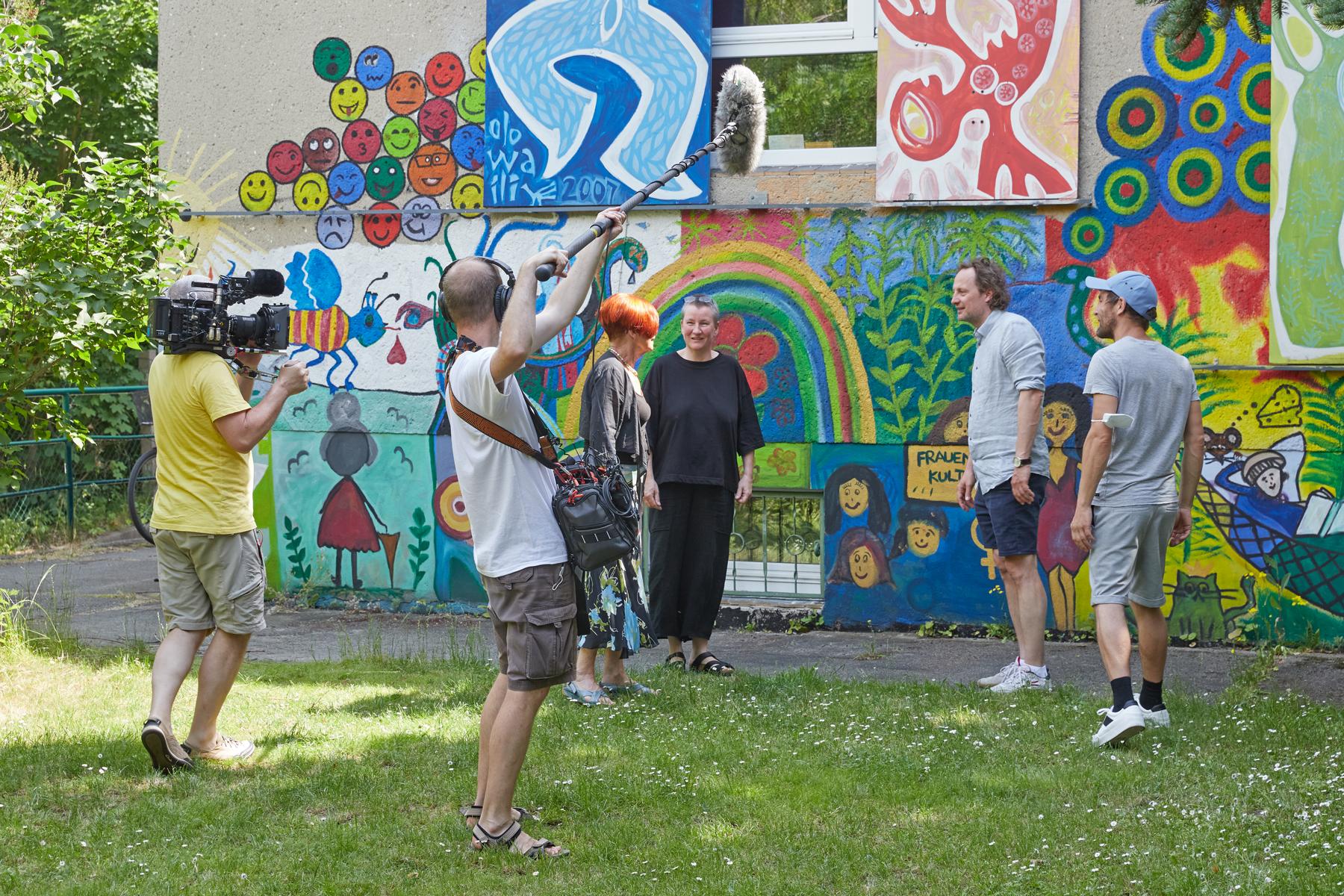 Lichtfestprojekt „89 Stimmen“ - Impressionen vom Workshop bei Frauenkultur e.V.